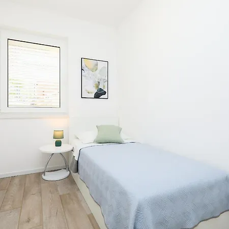 Hedera Estate Hedera A48 *